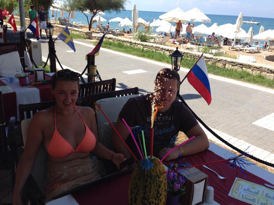 Neptun Hotel Сиде Екстериор снимка